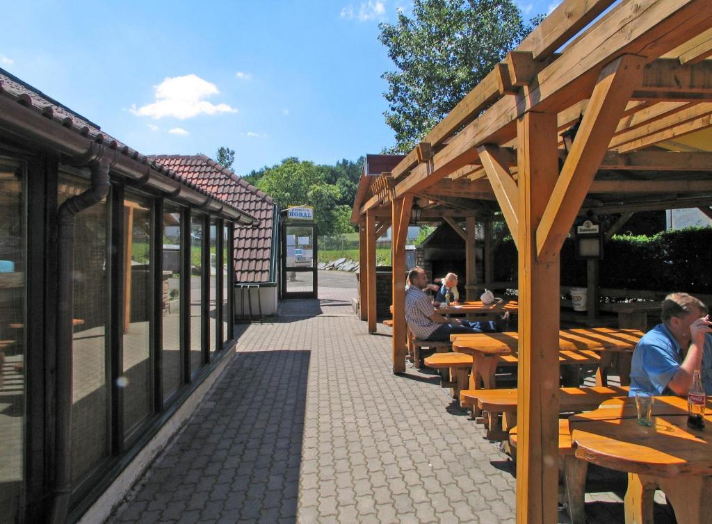 Penzion Horal Osek  Buitenkant foto