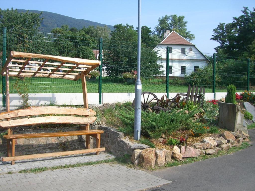 Penzion Horal Osek  Buitenkant foto